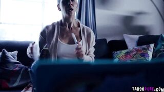 Alexis Fawx lying on bed and masturbating making her cunt