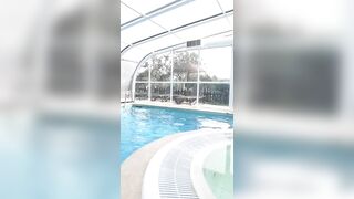 Adorable 19 Yo Amateur Expose inside Hotel Pool into Outdoor