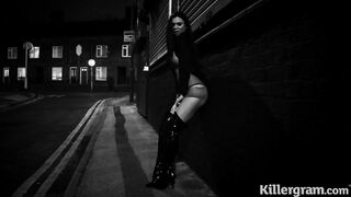 A street bimbo fantasy
