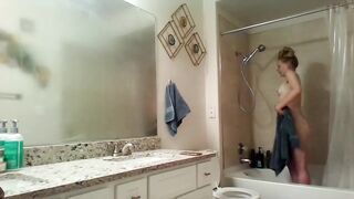 Voyeur cunt with mouth taking photos and masturbating in the sho