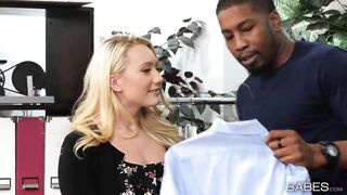 Applegate -irresistible artful seductress sucks cock on the desk