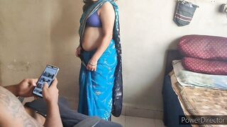 Milf gives Christmas present ( maa ne diya tofa Xmas