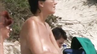 HUGE MELONS BEACH