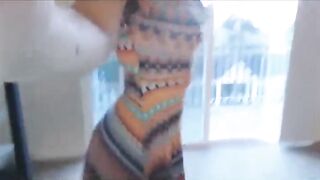 Big ass females, ass shaking,
