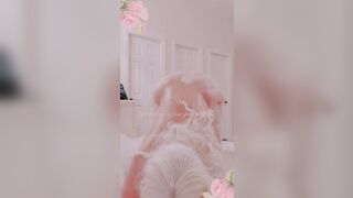 Egirl Bubble Bath-Tub