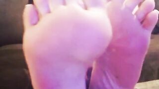 Toes Play