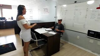 sexo no escritorio de engenharia
