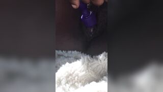 Creamy Twat Squirting into the Vehicle at the Park