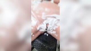 Angela Shaving her Vagina