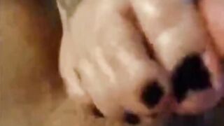Tattooed Gf with Beauty Foot like to Gives Turf Job till he Cum