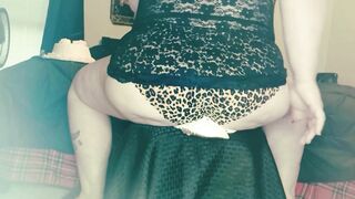 Cake Sitting
