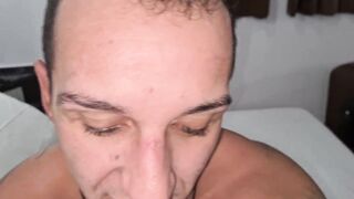 Chamei o bombeiro Pitbull Porn no motel para apagar meu
