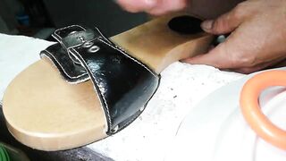 Schuhe besamen. Ich fick die Pantolletten.