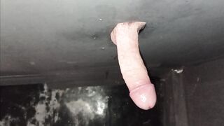 Tourist Old Lady Caught Nude inside the Shower by a Long Penis Housekeeper