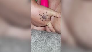 Having Fun with my Favorite Sex Toy till I Squirt!