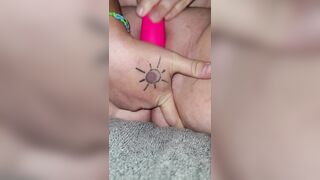 Having Fun with my Favorite Sex Toy till I Squirt!