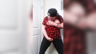 Huge Tittie, Sucking Off