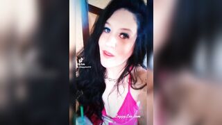 Leggy Lea on Kink Tok