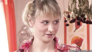 Young blonde Hot is used by old lovers