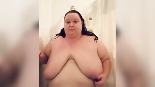 HOTTIE BBW SOAPY SHOWER