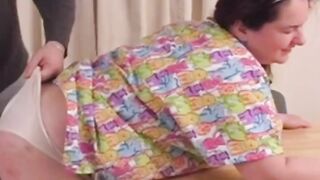 Spanking the BBW Amateur Nurse and Feel the Moment