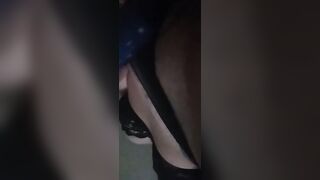 BEAUTY mom WANTS PENIS INTO HER BATH-TUB