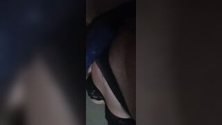 BEAUTY mom WANTS PENIS INTO HER BATH-TUB