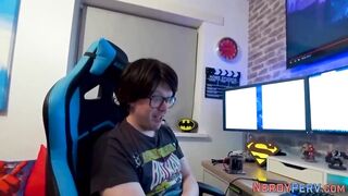 Yorkshire geeks licks snatch and gets blown