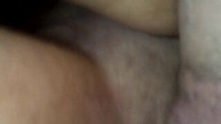 slowly waking up my wifey for a late night jizzed