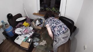 Cleaning Lady found a Lonely Vibrator into the Abandoned Room