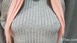 Gutes Anal im Pulloverkleid