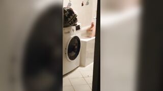 Freundin beim Baden heimlich gefilmt