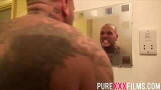 European sexy Amber Jayne getting Slick Vagina Plowed