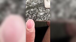 Heimliches Quickie Wichsen into Der Küche Meiner Heissen Nachbarin, Grosser Schwanz Spritz
