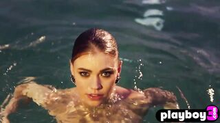 Crazy Hot mom Brittny Ward teasing into photo session and really