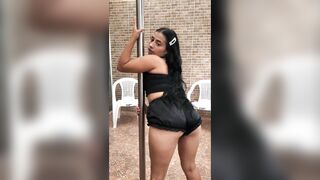 Prepago Es Contratada Para un Performance En Famoso Motel De Bucaramanga