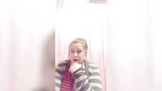 High AF Lusty cougar Talks Porn