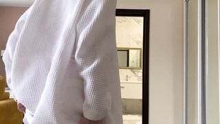 A Super Sexy Bitch really Wanted to Fucked herself into both Holes. Double