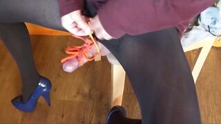 Having Fun into Blue Shoes one