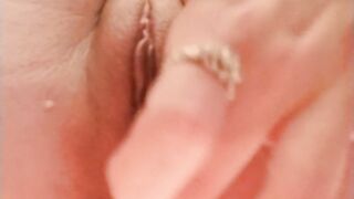 Secretly Finger Bang myself