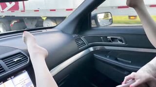 Freaky mom Ejaculates while Ride on Interstate