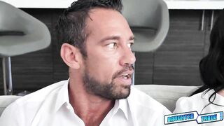 Therapyst encourages the stepdads to pounded each others stepdaughters
