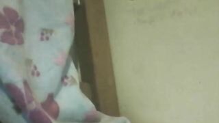 Mi Vecina me Llama Solo Para Debes Verlo