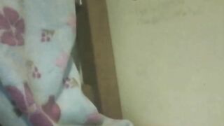 Mi Vecina me Llama Solo Para Debes Verlo