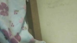 Mi Vecina me Llama Solo Para Debes Verlo