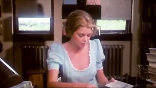 ALICE INSIDE WONDERLAND - CLASSIC TAPE