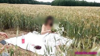 Nude Photoshoot into the Field