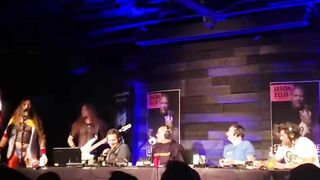 GOAT and your MILF : double penetration Live into Austin, TX on the