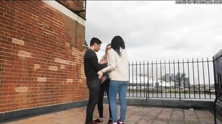 Head 3 Way on Rooftop into London