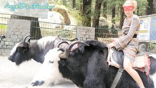 Voluptuous Masked Blonde having Fun Ride Real Unshaved Yak